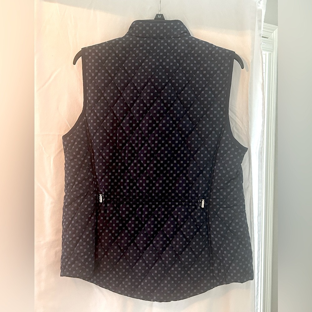 NWT Croft and Borrows vest